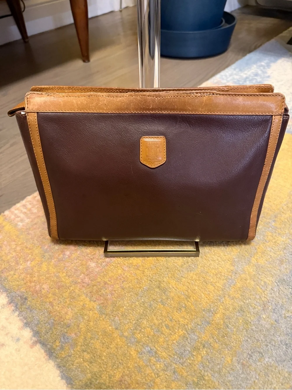 Celine Vintage Brown Leather Toiletry Bag with Tan Trim - Picture 2 of 11
